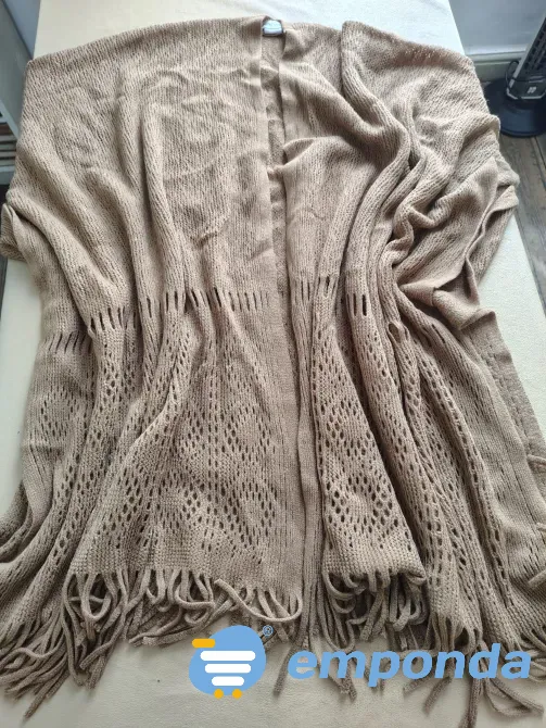 Cardigan calado tipo poncho, super amplio y elegante Floresta - imagen 3