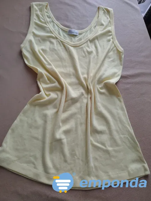 Musculosa basica amarilla Floresta - imagen 2