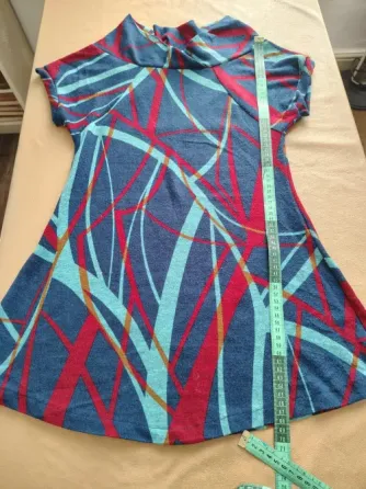 Vestido corto de lanilla Floresta
