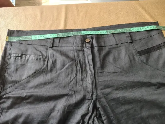 Pantalon recto de gabardina, super amplio Floresta
