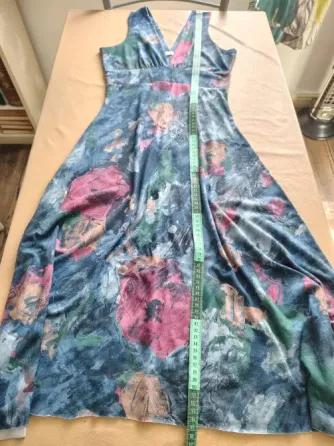 Vestido evase, estampado de largo tres cuartos Floresta