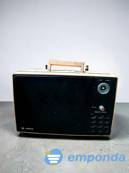 Televisor Hitachi Portátil Vintage Retro Palermo - imagen 1