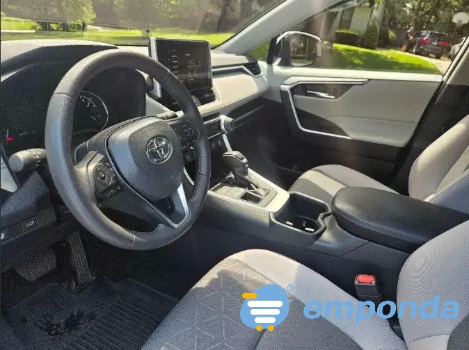 Pre Owned 2025 Toyota RAV4 XLE Full Options Bahía Blanca - imagen 2