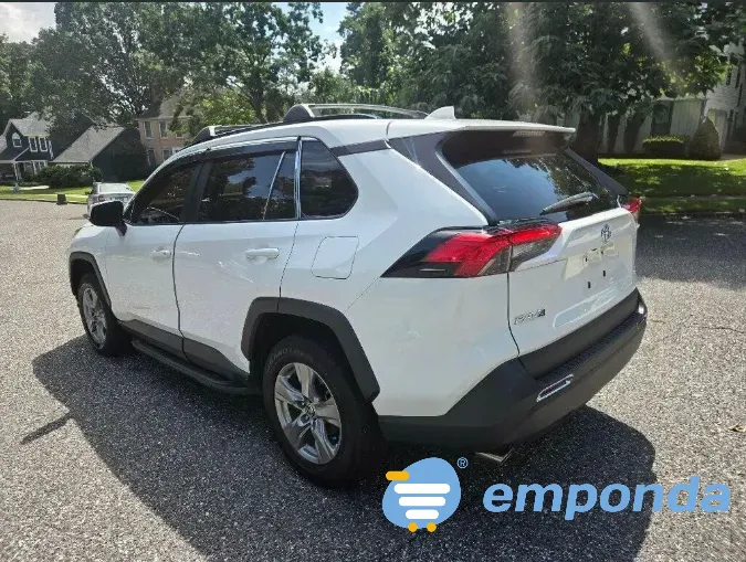 Pre Owned 2025 Toyota RAV4 XLE Full Options Bahía Blanca - imagen 4