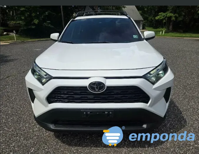Pre Owned 2025 Toyota RAV4 XLE Full Options Bahía Blanca - imagen 1
